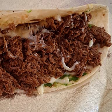 Quesadilla con Deshebrada