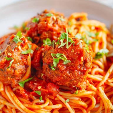Spaghetti y Albondigas