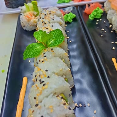 California Roll (10 Pzas)