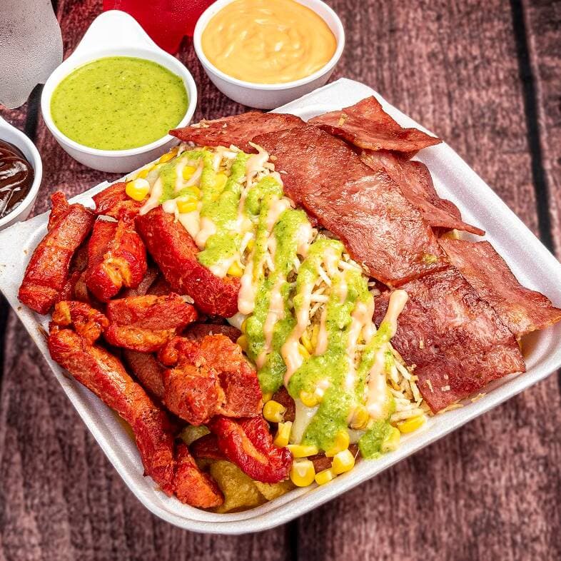 Salchipapa Tasty Súper 3 personas