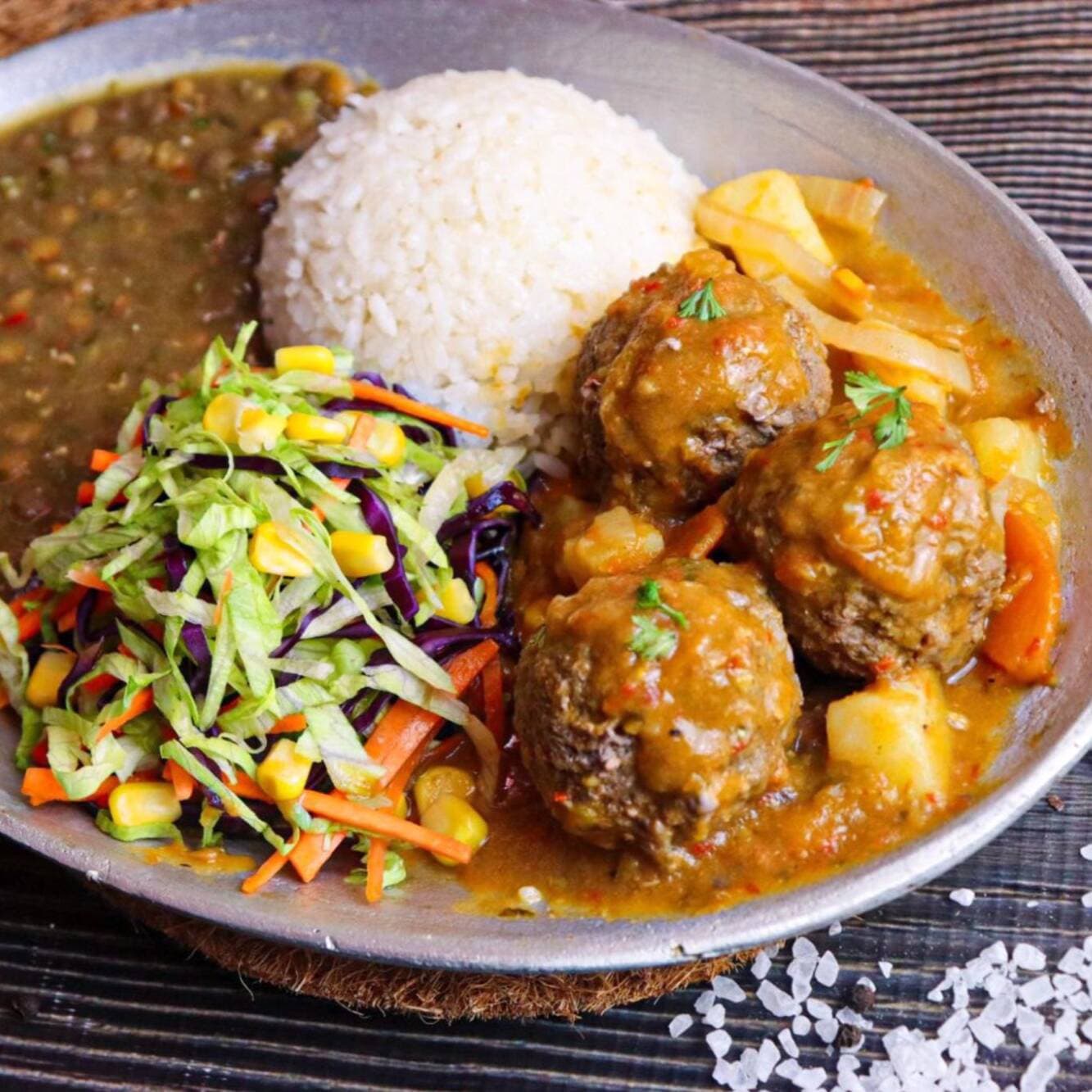 Almuerzo Albondigas Napolitana
