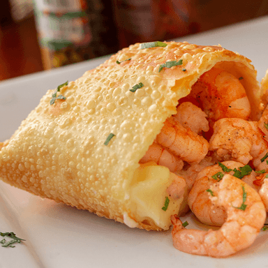 Empanada frita de camarón