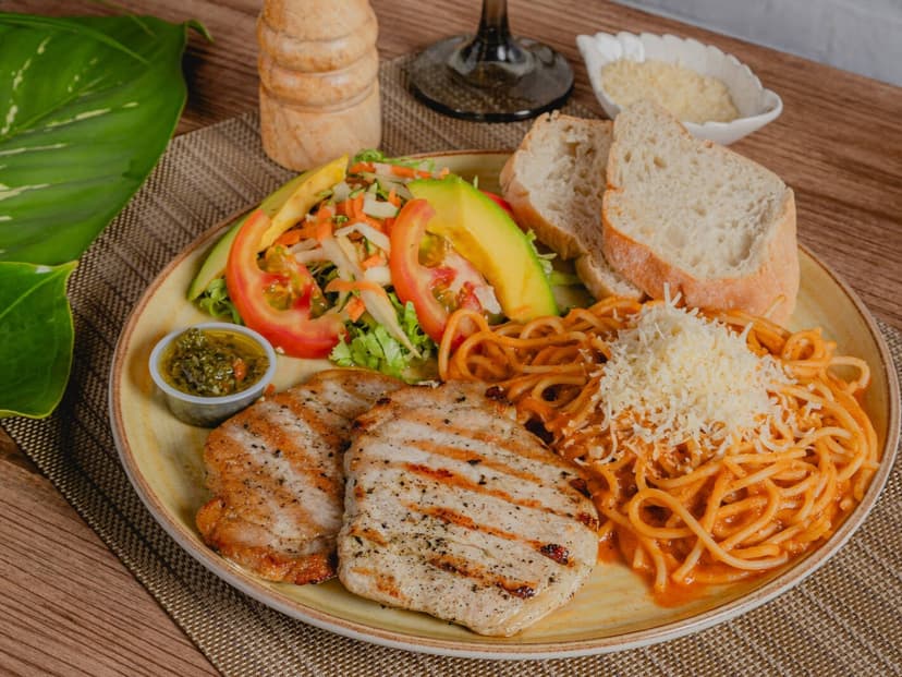 Pasta & Pesto (cc. Plaza Arrayanes)