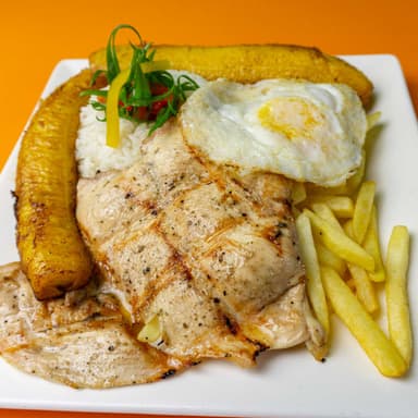 Pechuga Grill a Lo Pobre + Bebida