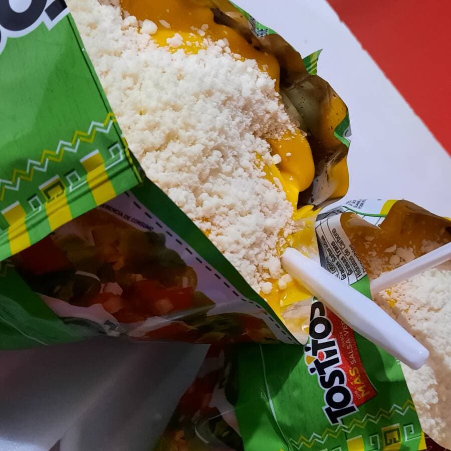 Tostitos con Queso y Verdura