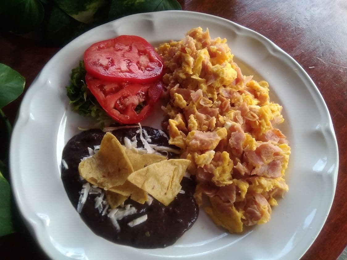 Huevos Revueltos de Jamón