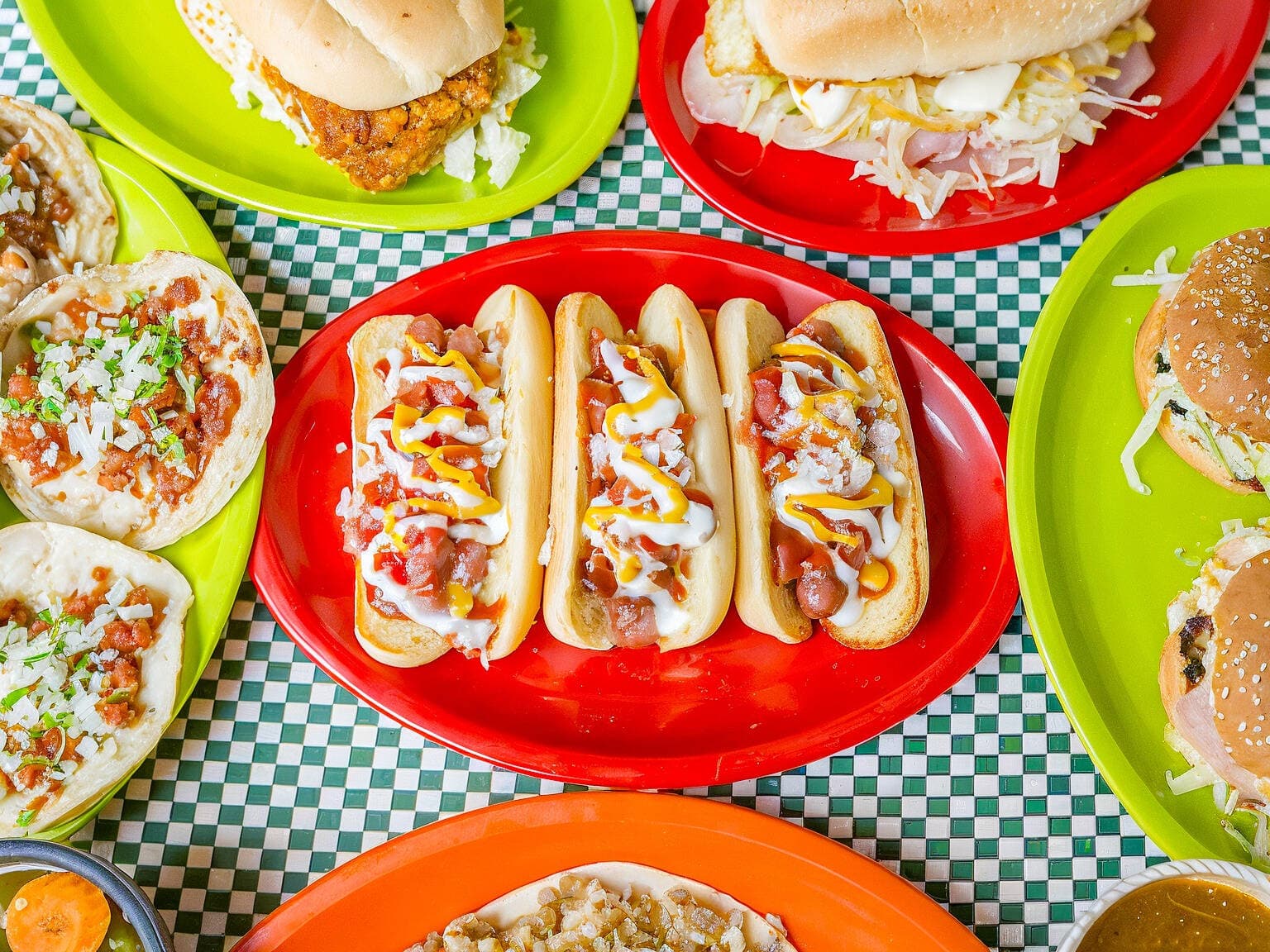 Tortas y hamburguesas Hermanos Vera