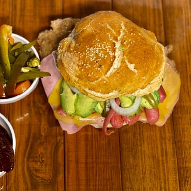 Cemita Cubana de Milanesa de Puerco
