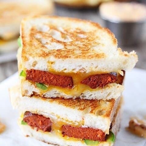 Sándwich de Choriqueso  + POSTRE SORPRESA