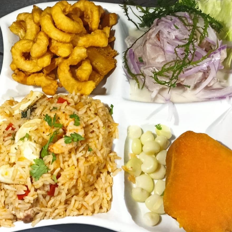 Ceviche, Arroz con Mariscos y Chicharrón