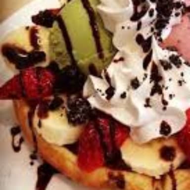 Waffle Especial Personal 24 Onz.