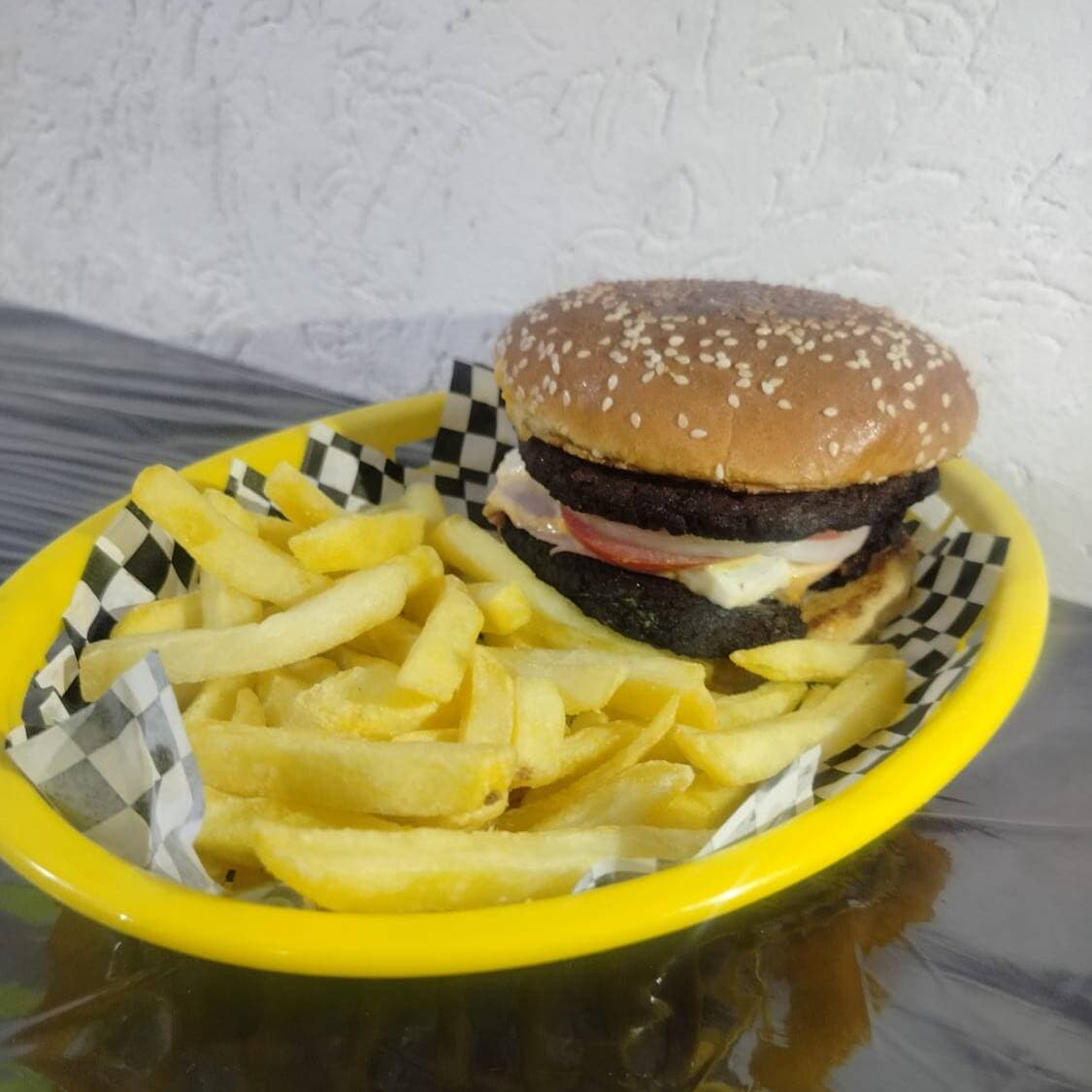 HAMBURGUESA DOBLE CON CARNE