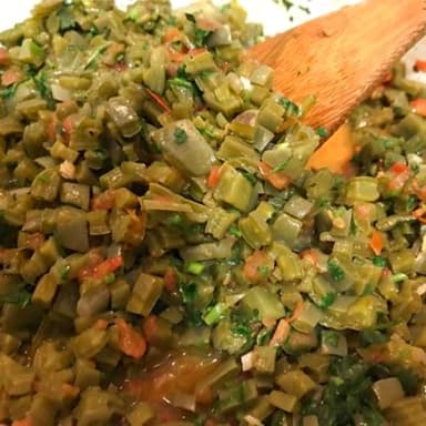Guasave (Nopales con Verdura)