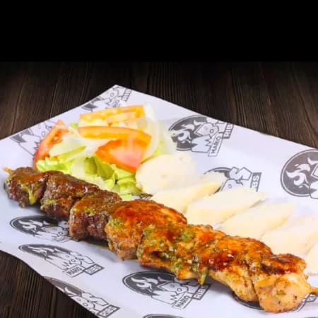 Chuzo Mixto (carne y pollo)
