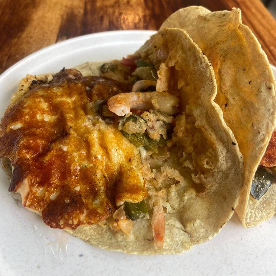 Quesadilla de Camaron Estilo Gobernador
