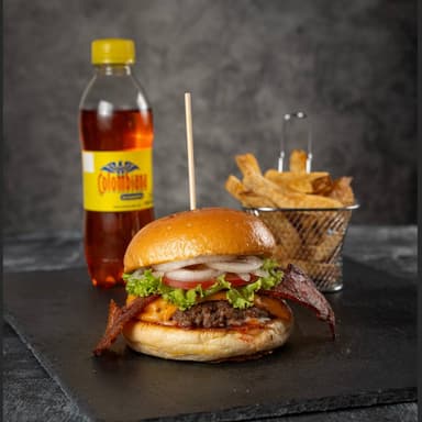 Cheese & Bacon + Papas + Gaseosa 250 Ml