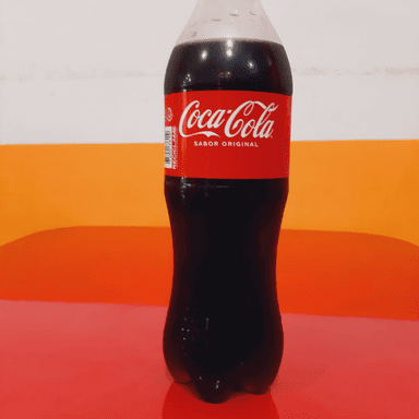 Coca cola 600 ml .