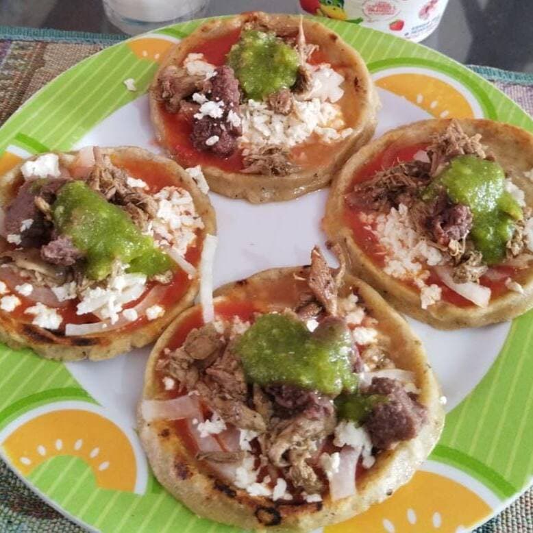 Sope de Carne Asada