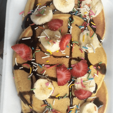 Hot Cakes Rellenos De Chispas De Chocolate