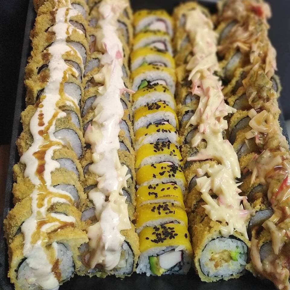 48 BOCADOS 🔥 (24 NATURALES Y 24 TEMPURADOS)