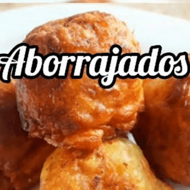 Plátanos Rellenos de Queso
