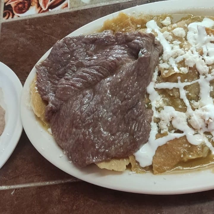 Enchiladas verdes c/bistec