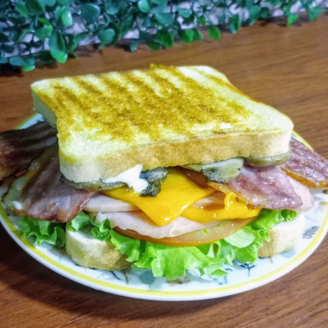 Sándwich Doble Doble con Champiñones