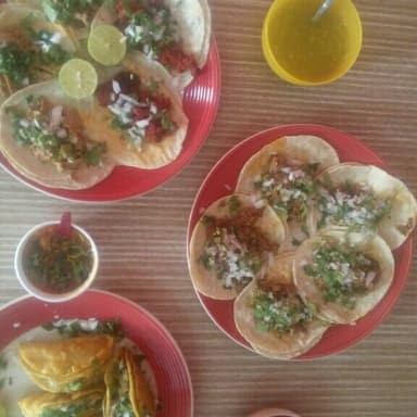 Salsa Extra Verde Medio Picosita.