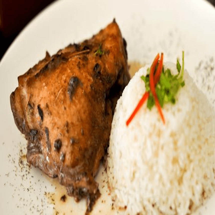 Pollo Al Horno con Papas y Arroz