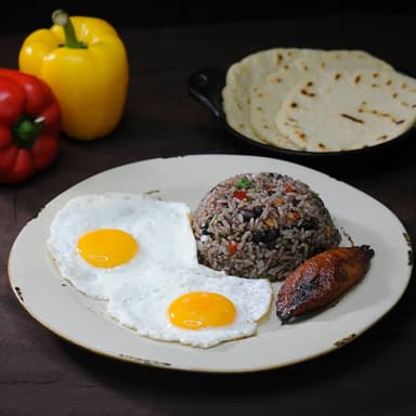 Pinto con Huevos