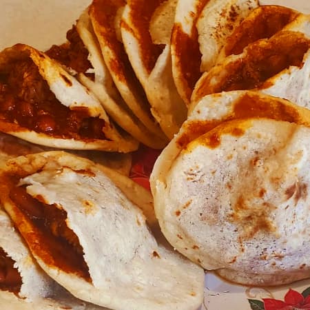 GORDA GRANDE HUEVO ROJO