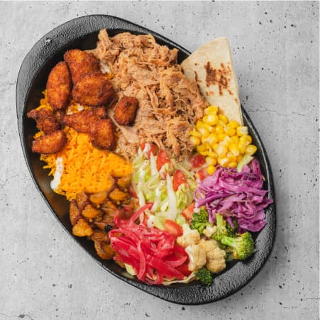 M Crunchy Pollo y Pulled Pork.-