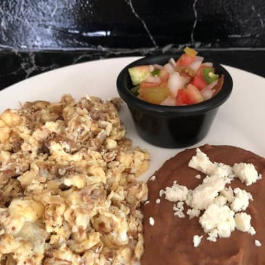 Huevo con Machaca