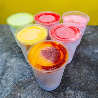 Helado fresa con crema