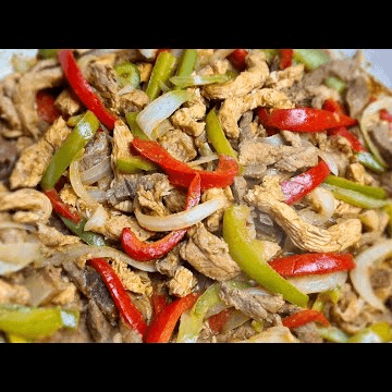 Fajitas de Puerco con Arroz, Frijoles y Agua