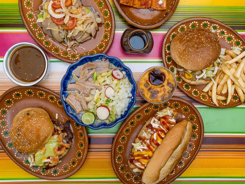 Cenaduria y Desayunos Los Amores
