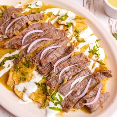 CHILAQUILES CON CECINA