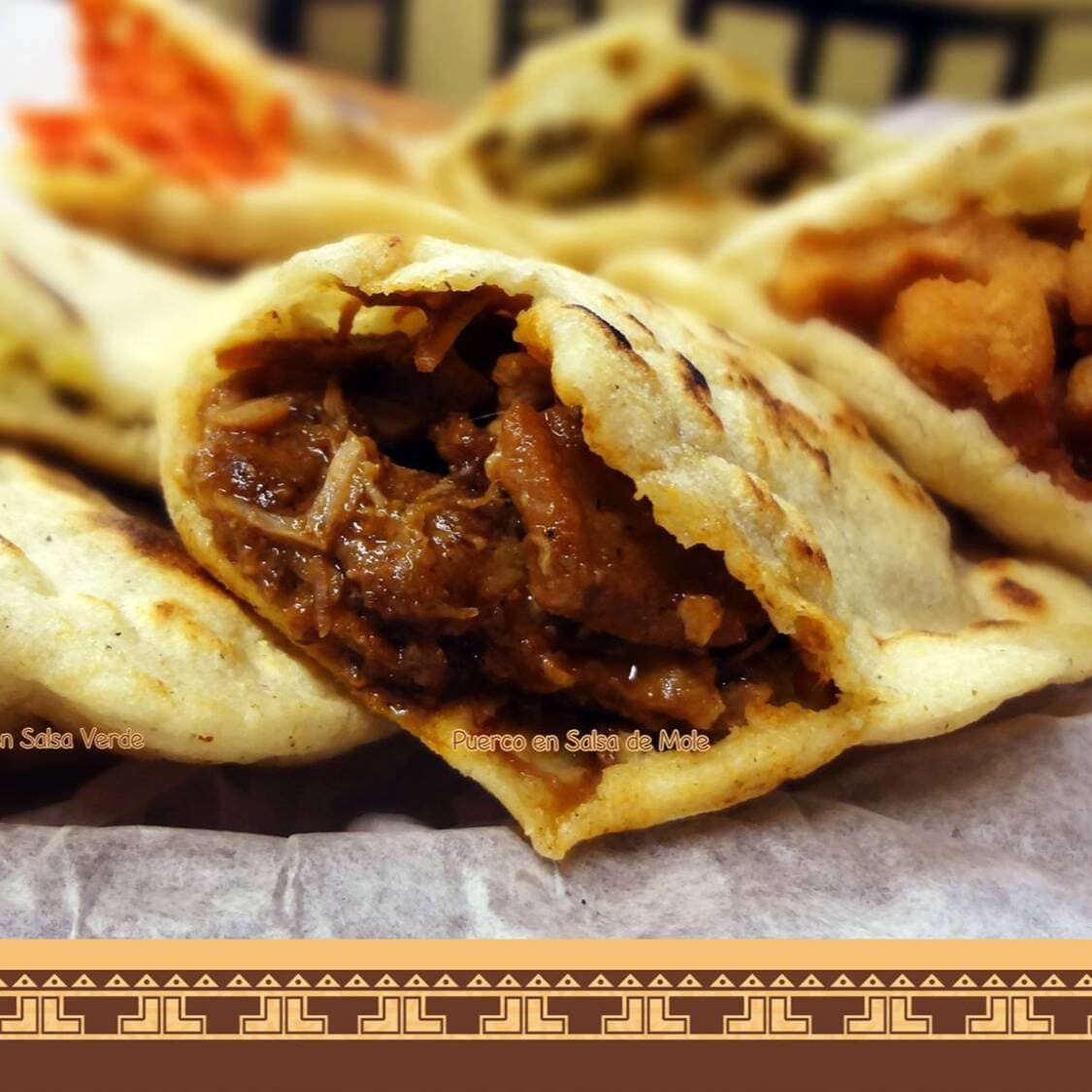 Gordita de Maíz de Frijoles con Queso