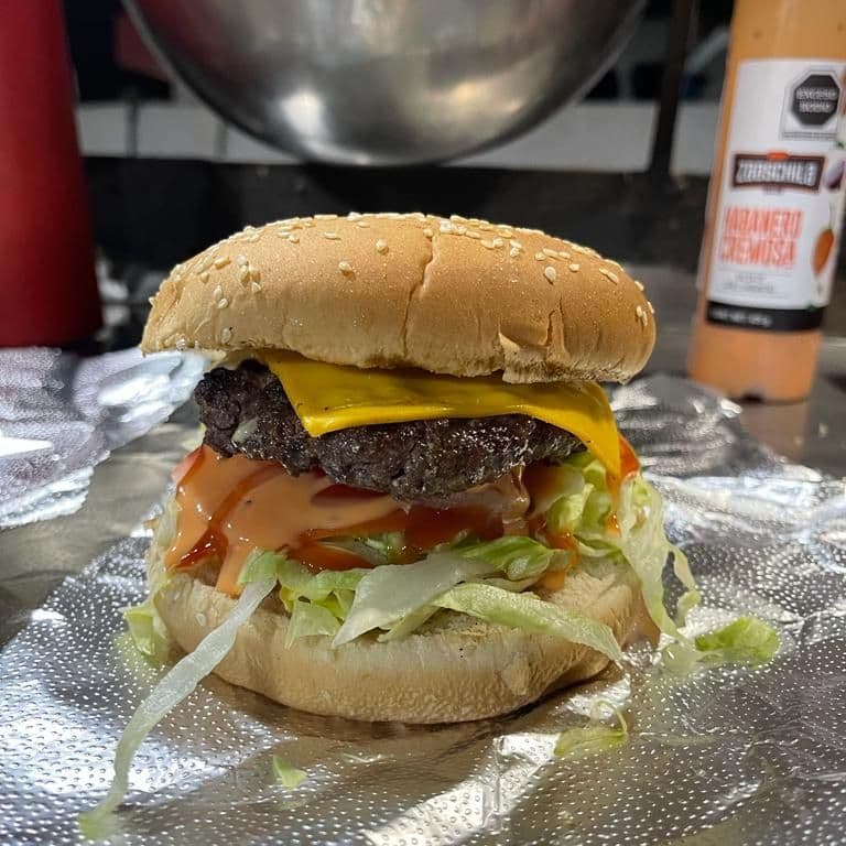 Combo Chipotle Burger.