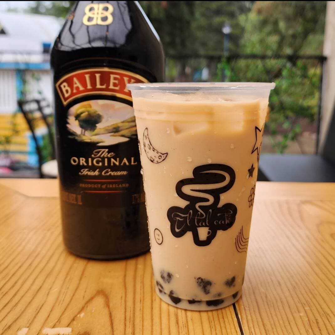 Café & Baileys