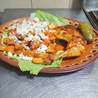 Enchiladas Mineras con Pierna y Muslo