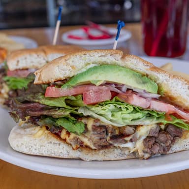Torta de Carne Deshebrada