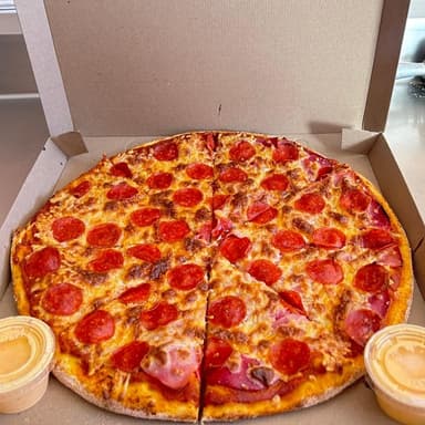 Pizza Chica Carnes Frias