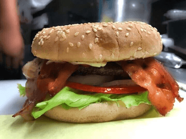 Hamburguesa con Tocino