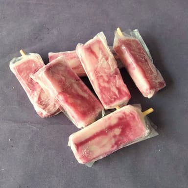 Paleta Economica Zarzamora con Queso
