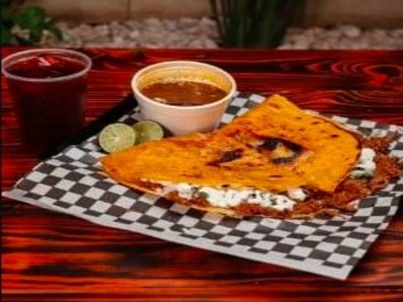 Tacos de Birria "La Jefa"