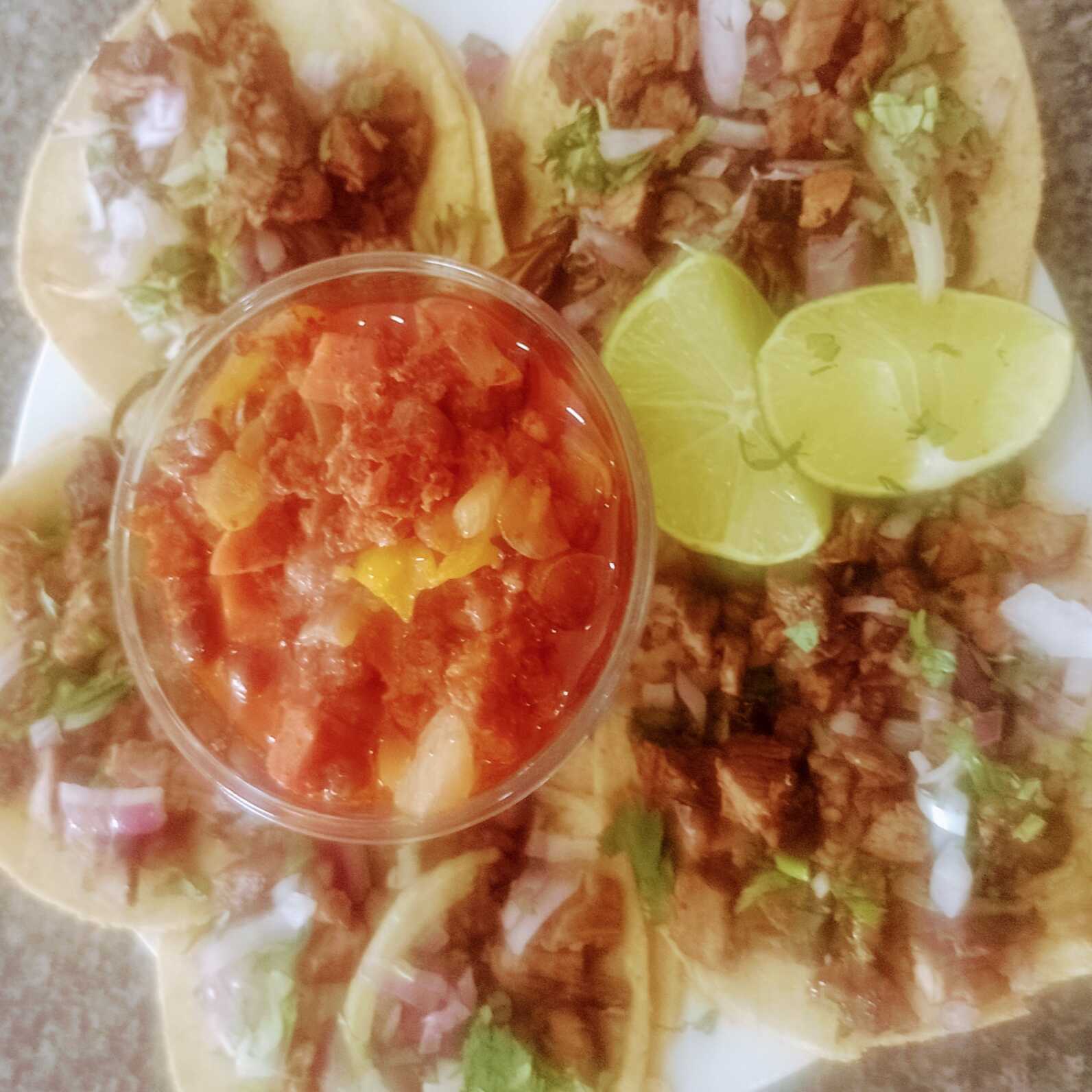 Tacos Buche/Carnitas, Guacamole y Charros.