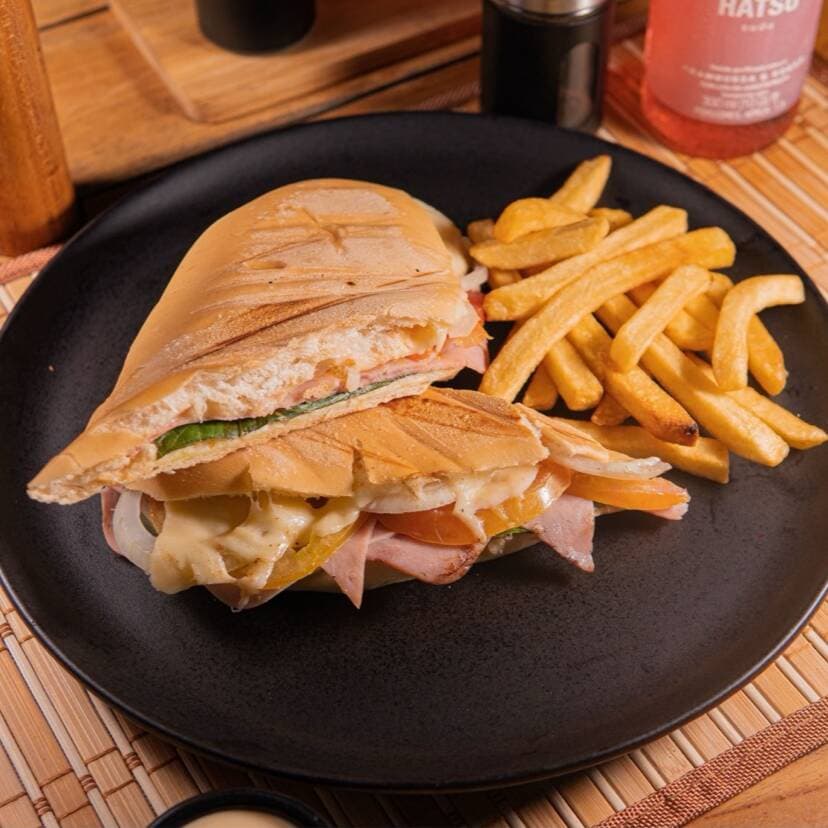 SANDWICH MIXTO SALTEADO