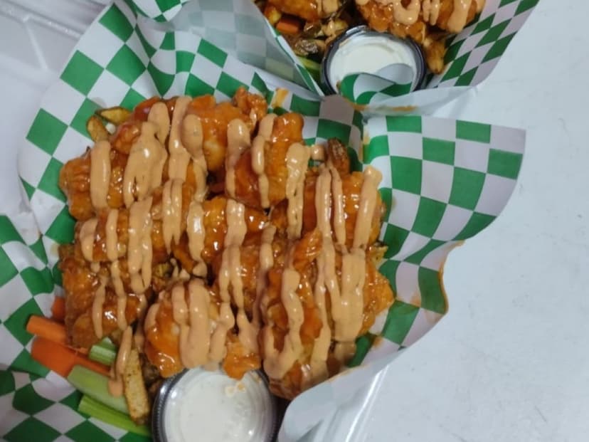 Hq Boneless Wings