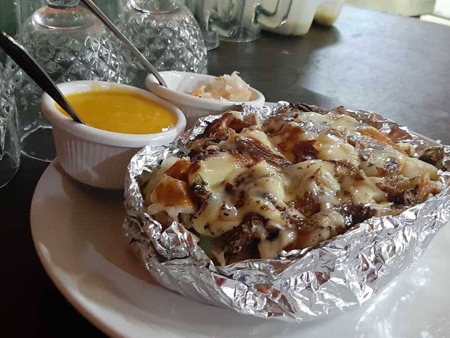 PAPA RELLENA + BEBIDA